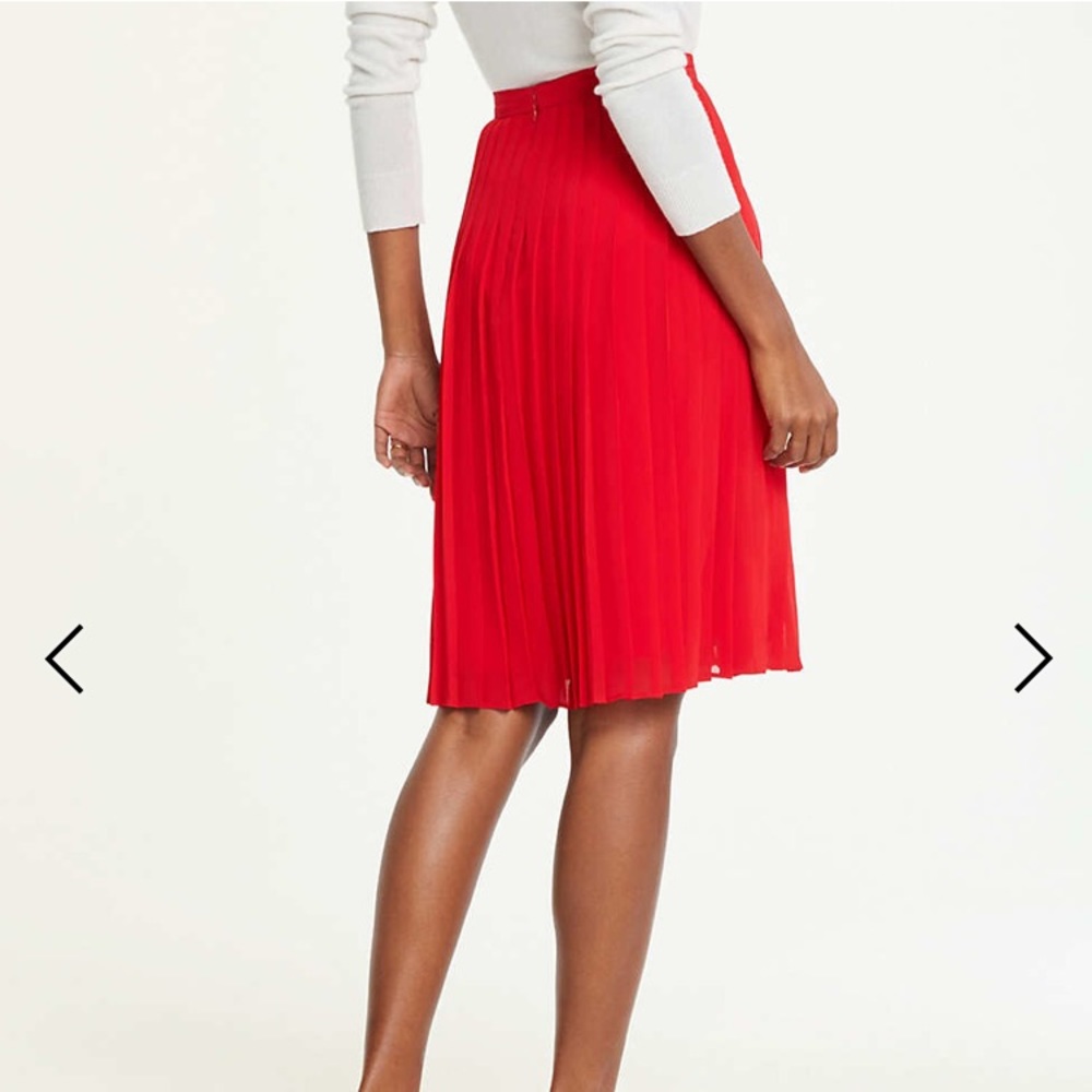 NWOT Ann Taylor Loft red pleated skater skirt A Line skirt size 2 - Picture 3 of 7